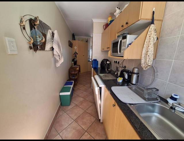 4 BEDROOM HOUSE FOR SALE IN ISLAND VIEW